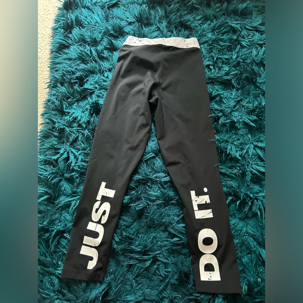 Nike Women Leggings